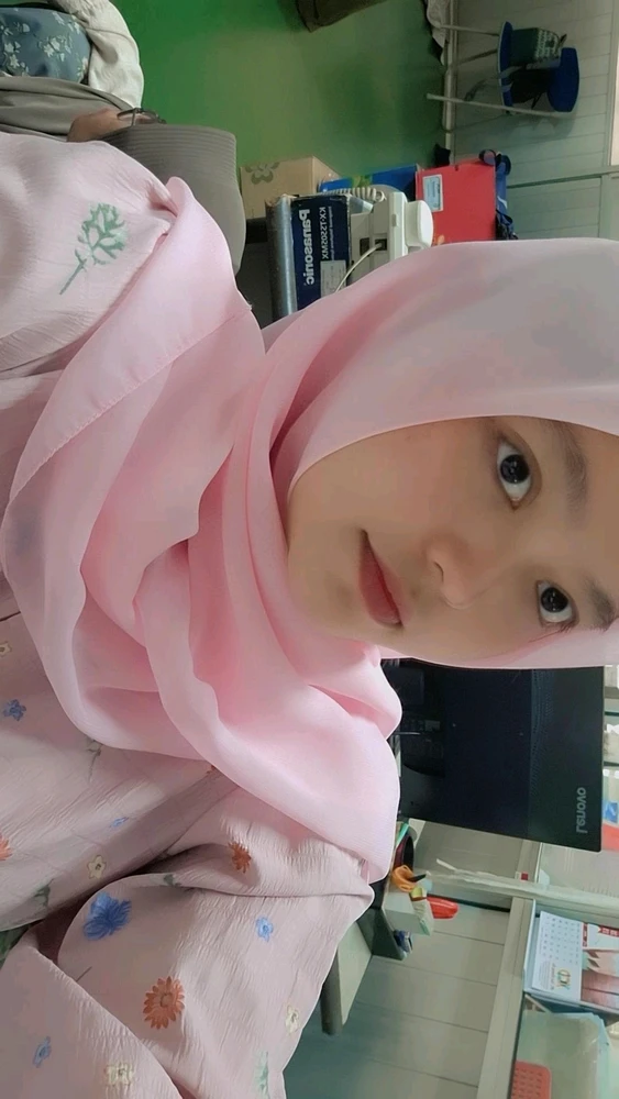 Gambar diunggah oleh Putrialee