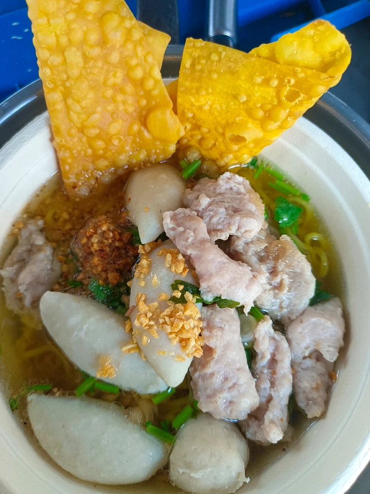 GIF อัปโหลดโดย namna