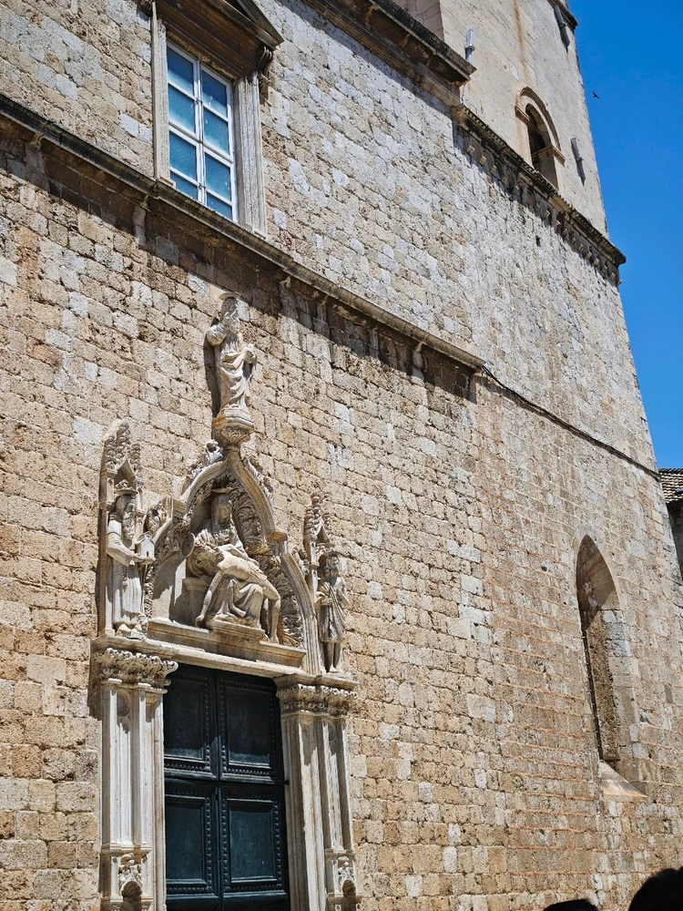 Зображення завантажив Anna