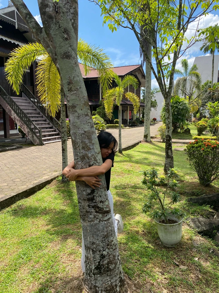 GIF uploaded by Bella