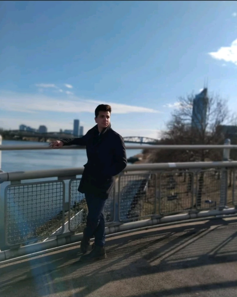 GIF hochgeladen von Nikola