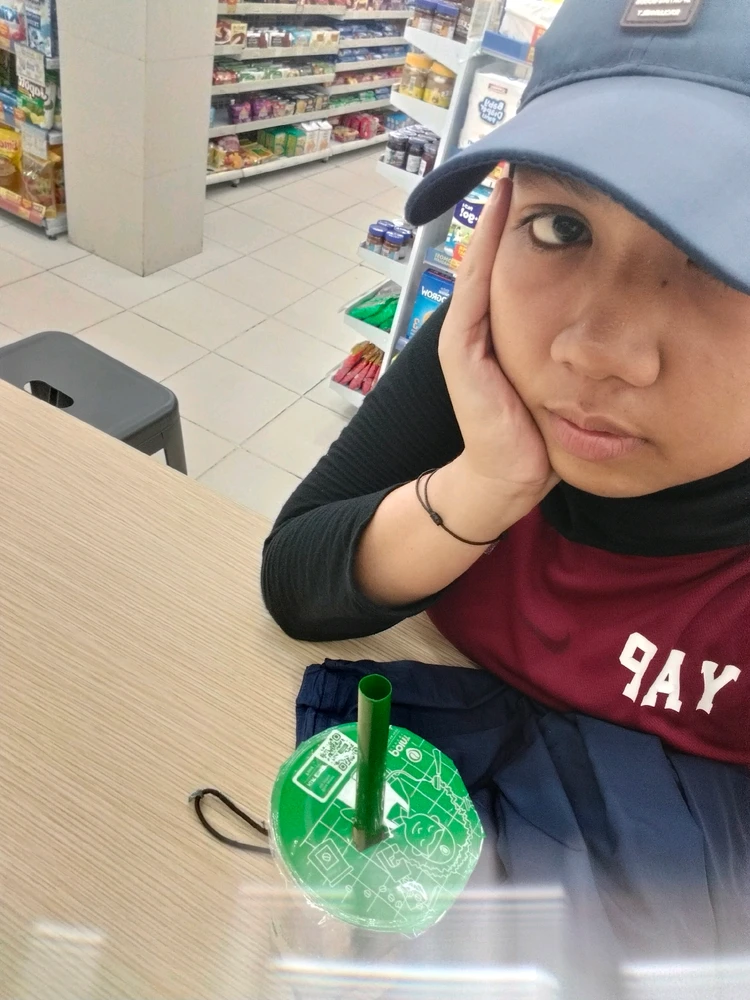 GIF diunggah oleh famal laia