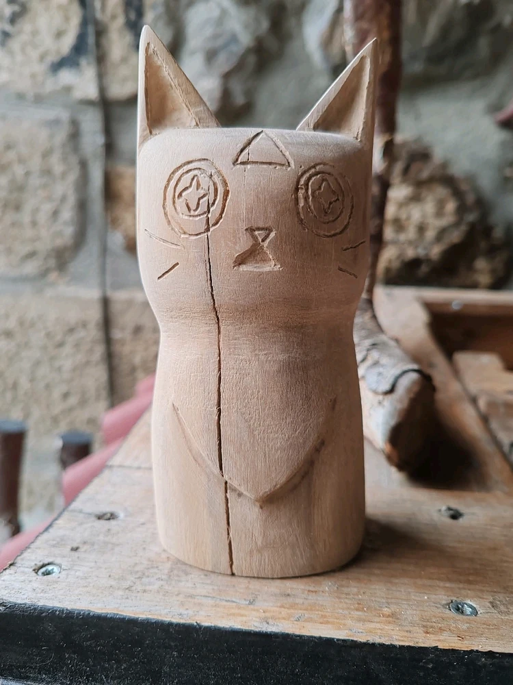 Chat en olivier brut