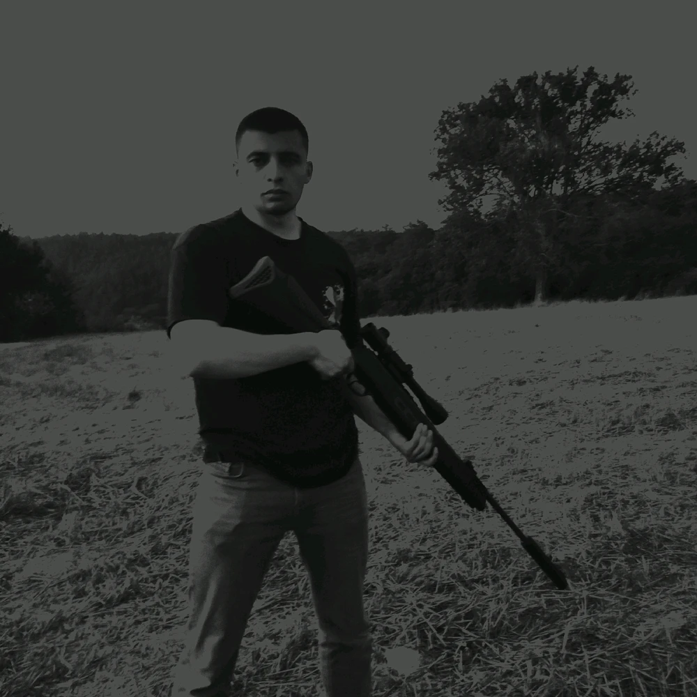 Emre tarafından yüklenen GIF