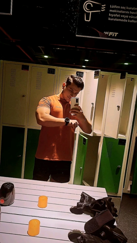 Sezer tarafından yüklenen GIF