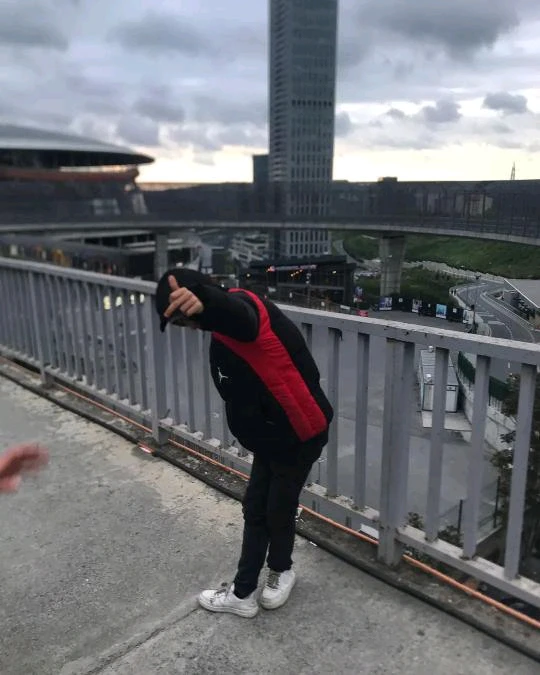 Fonfi tarafından yüklenen GIF