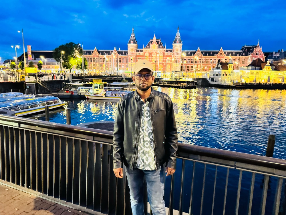 GIF uploaded by Hemail