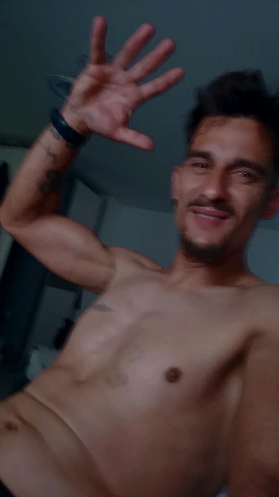 GIF uploaded by Ozzy Arc