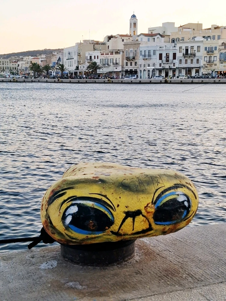 GIF uploaded by Michalis
