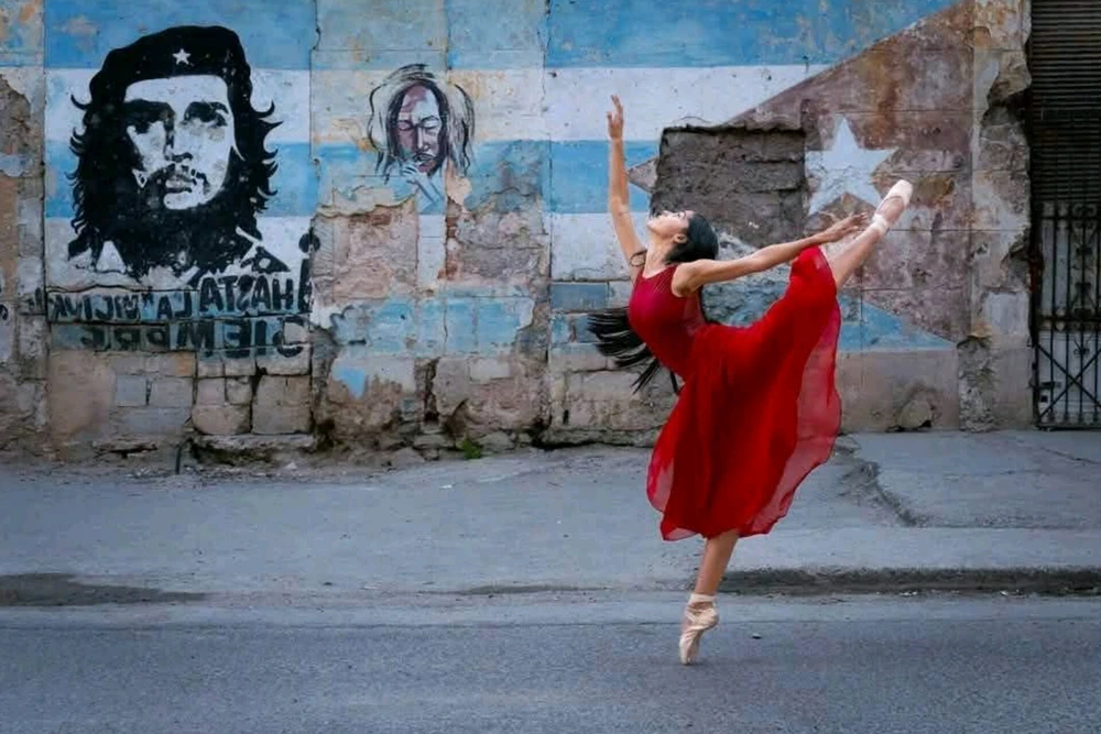 GIF uploaded by mancactusm