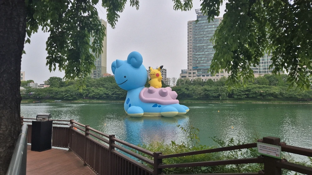 푸르릉님이 올린 GIF