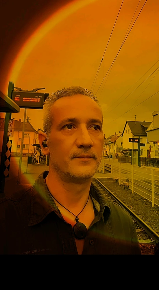 I am feeling good now. And how are you now?
Let's share our feelings now!?
Don't lie 🤥