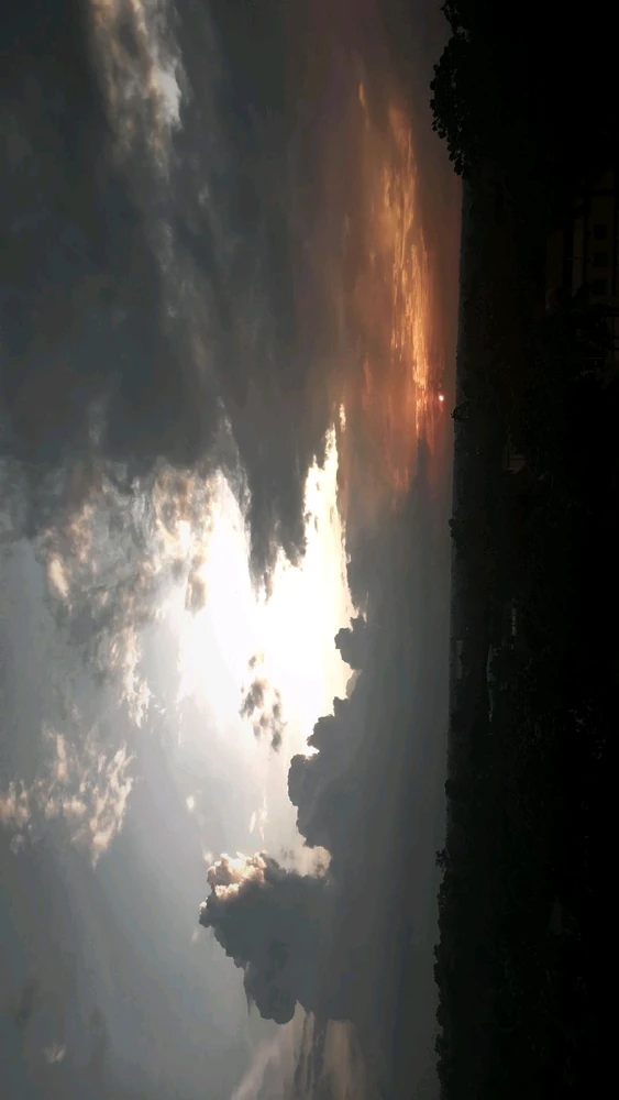 GIF uploaded by Lorin