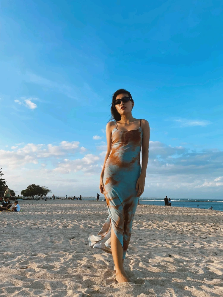 GIF uploaded by Julie