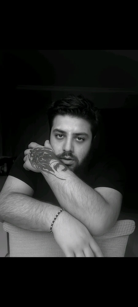 GIF-ი ატვირთა NikA-მ