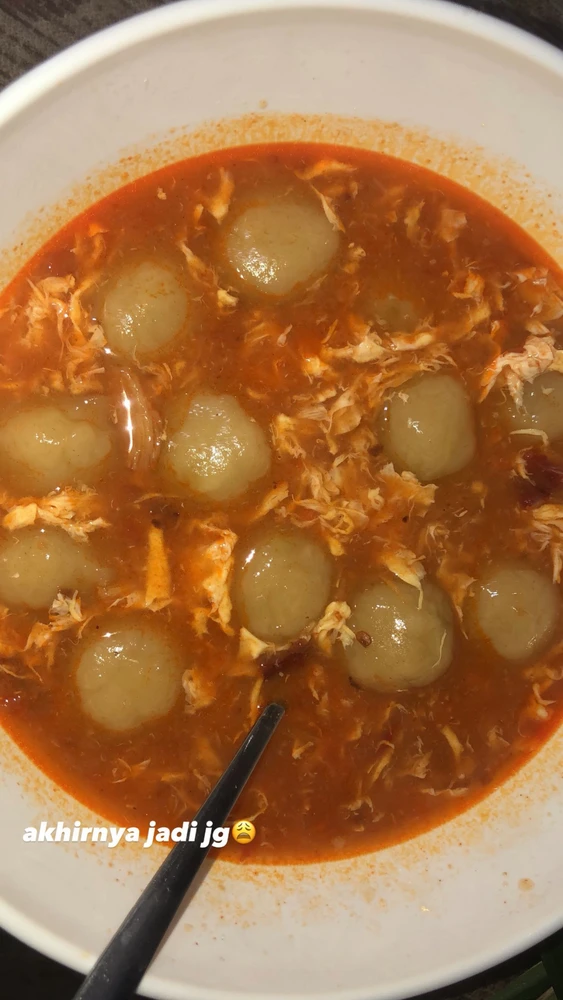 GIF diunggah oleh nanda