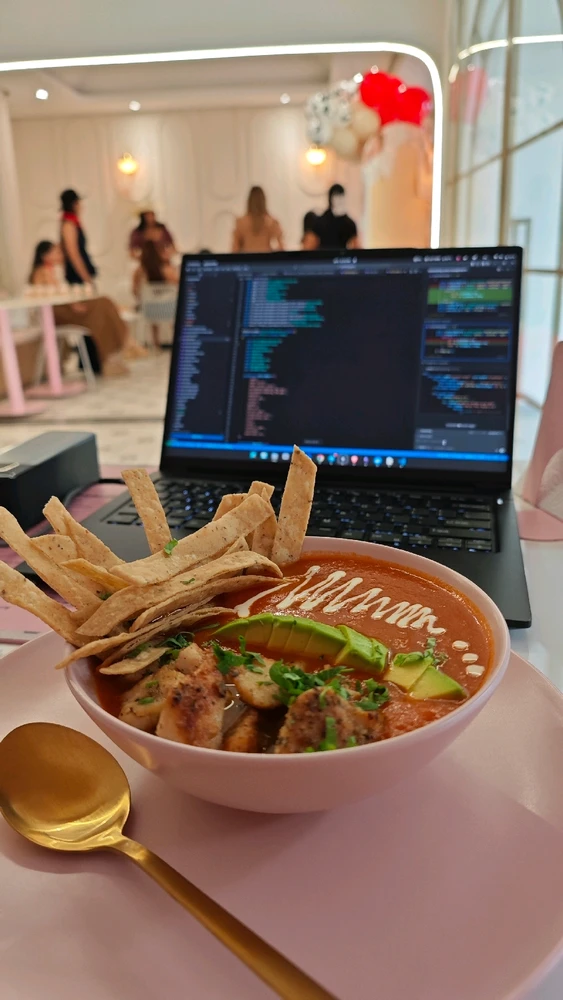 GIF uploaded by Marco