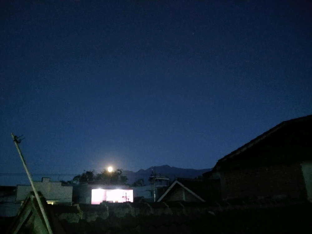 Gambar diunggah oleh Strawberry 🍓