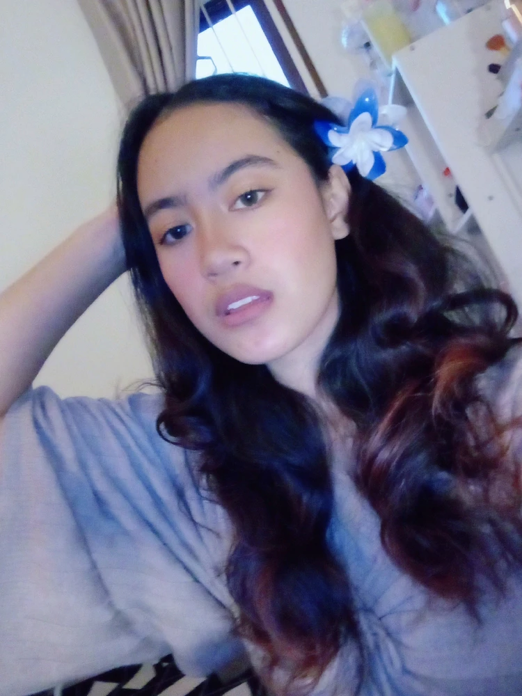 GIF diunggah oleh Sheryl