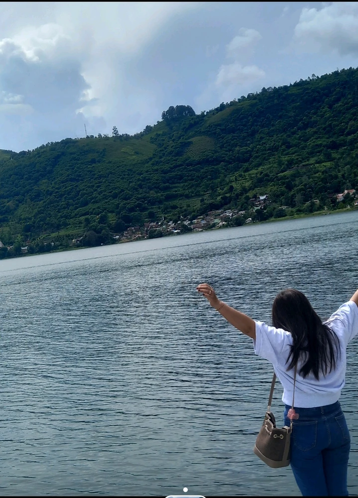 GIF uploaded by Fromsiska