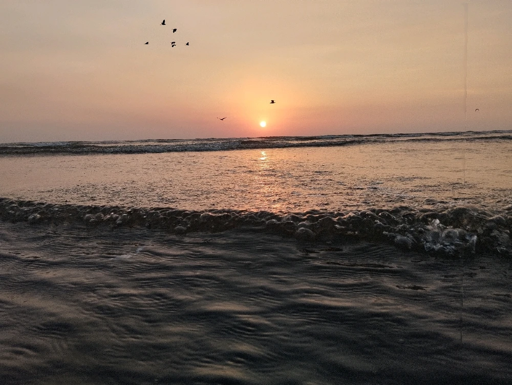 GIF uploaded by Fainan