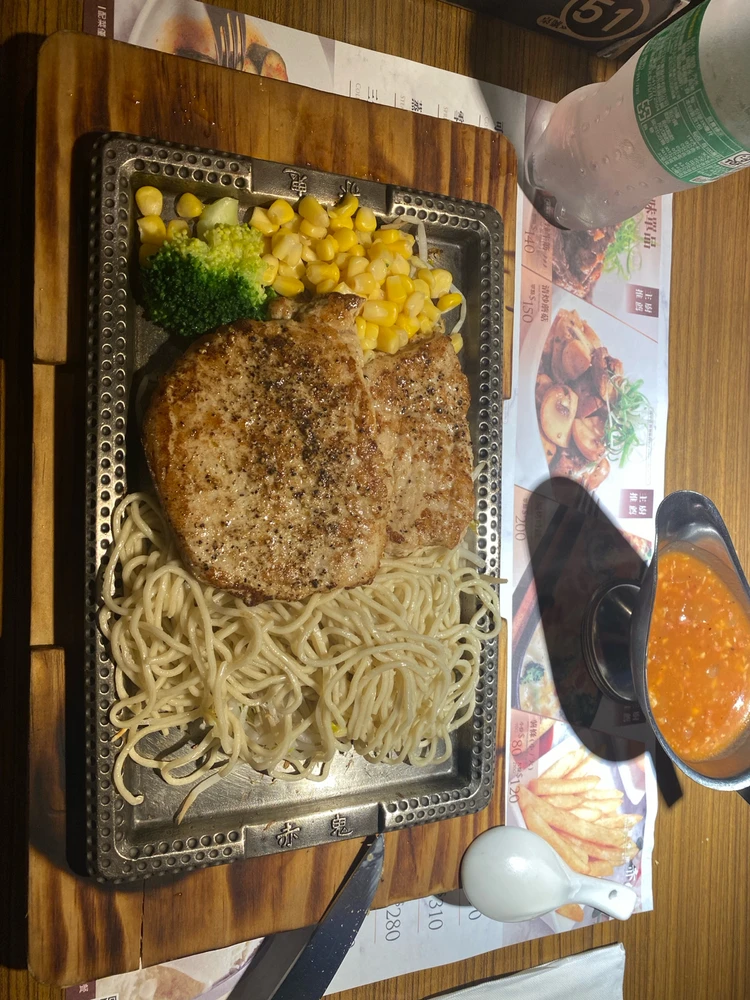 Late night meal at a western place. Really affordable (around 12-15 SGD)