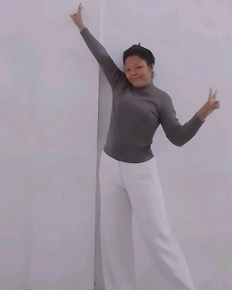 GIF diunggah oleh Yoss