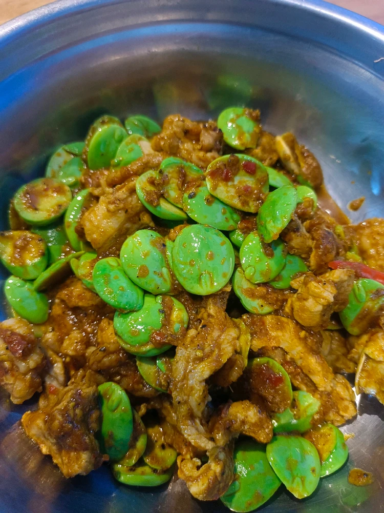 GIF อัปโหลดโดย namna