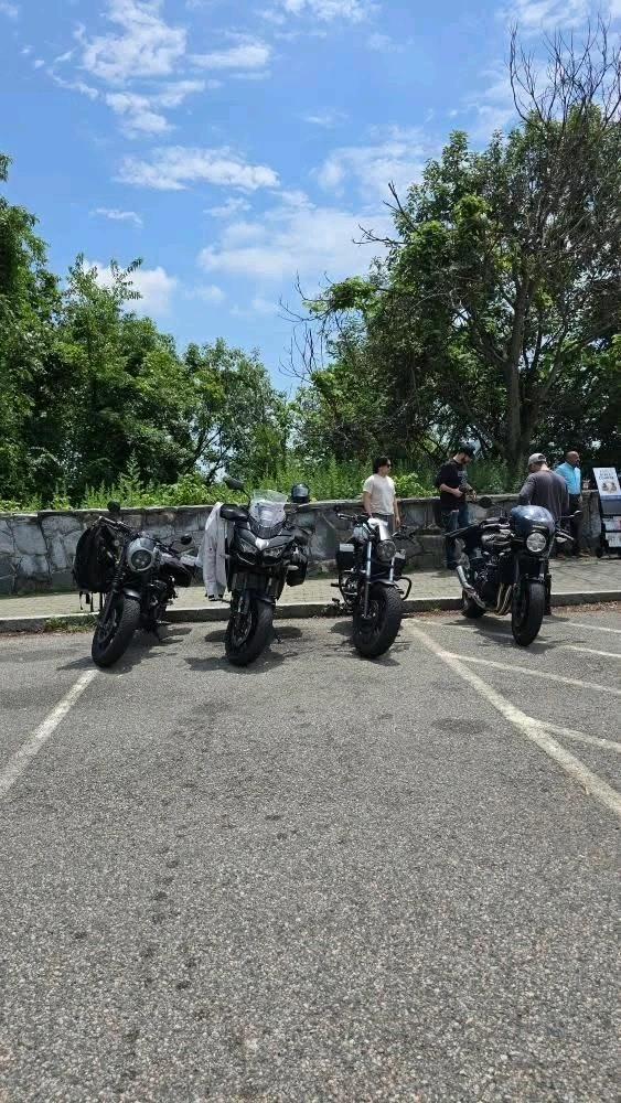 GIF uploaded by Bora