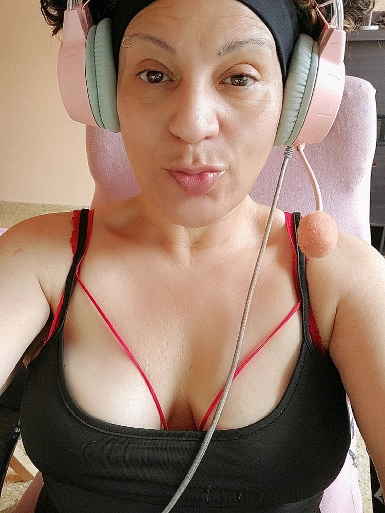 GIF uploaded by ❤ Sophia aka Mango Mami ❤️