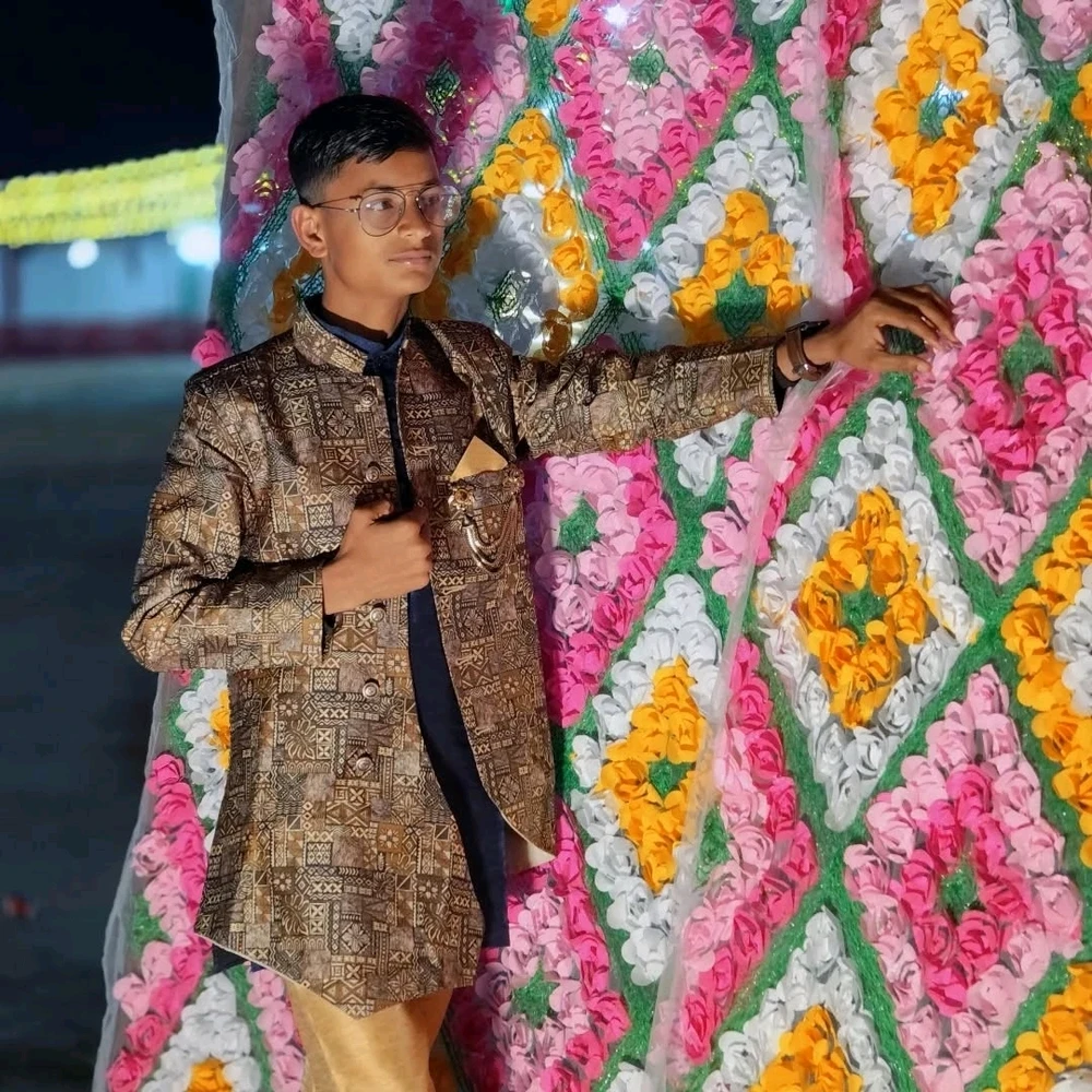 GIF uploaded by Mayank shreevastav