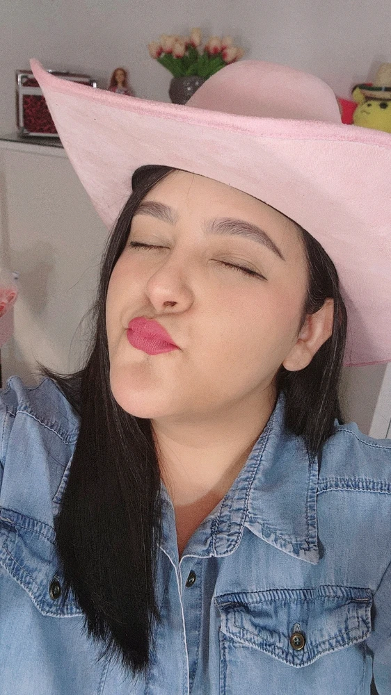 GIF gi-upload ni Cati
