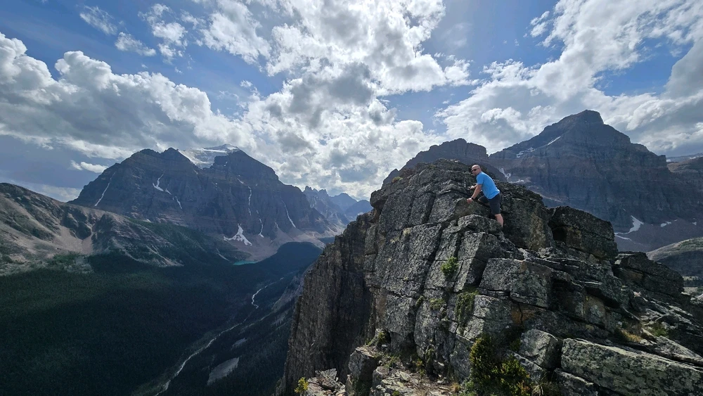 Going up mount fairview with mounytemple in the back ground