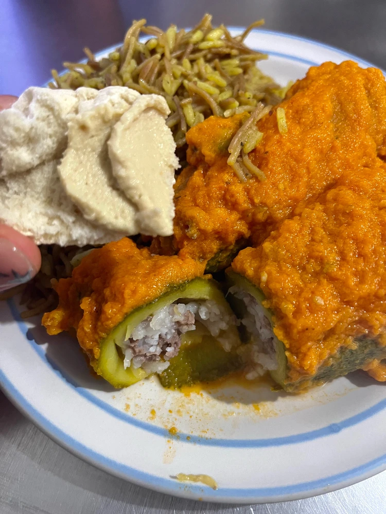 GIF رفعها Alvaro