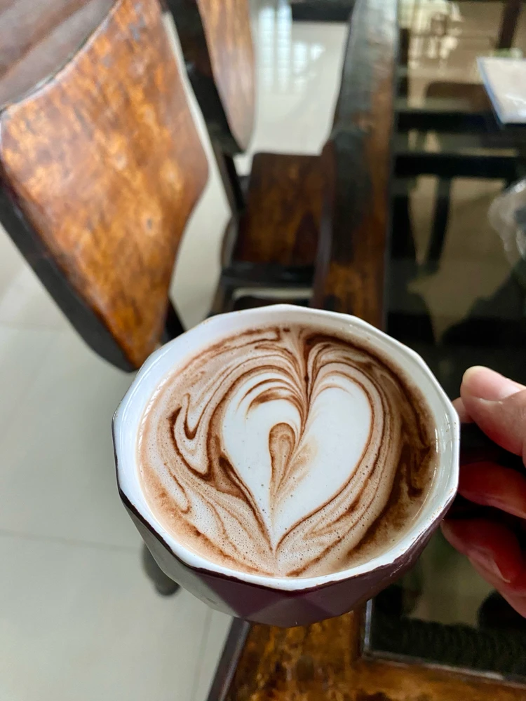 GIF diunggah dening CW