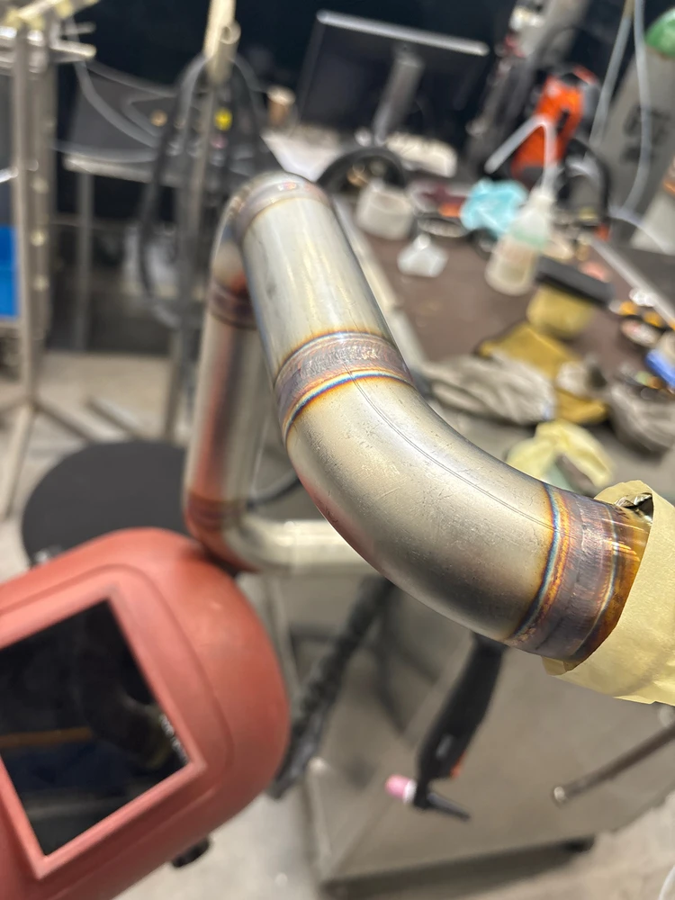 GIF otpremio/la Aleksandar