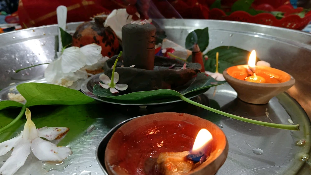 GIF uploaded by Dolly