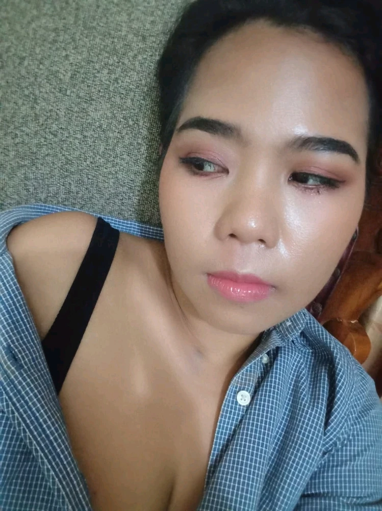 GIF diunggah oleh Aishwa