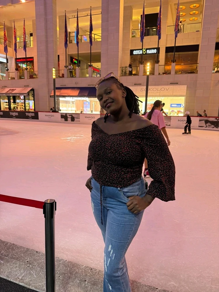 GIF gi-upload ni Trishia