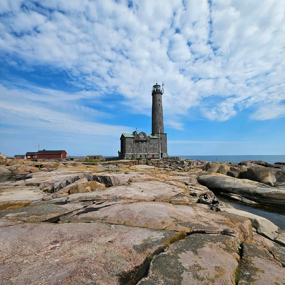 GIF uploaded by Aurora