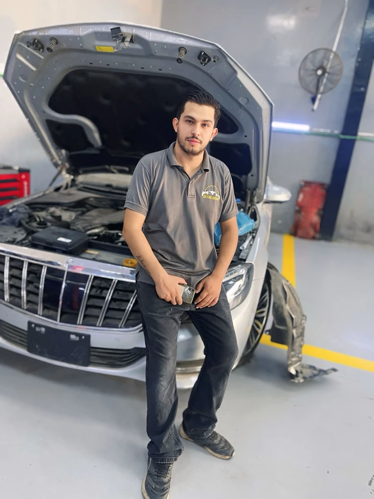 GIF uploaded by M ALOMARI