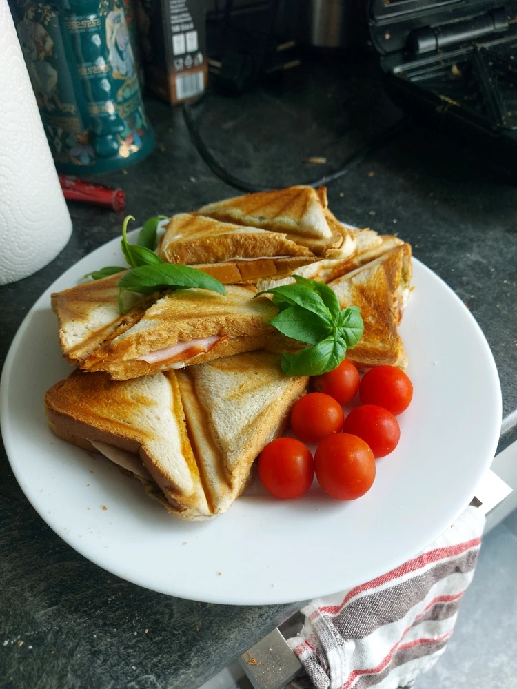 GIF hochgeladen von Ludovit Skolnik