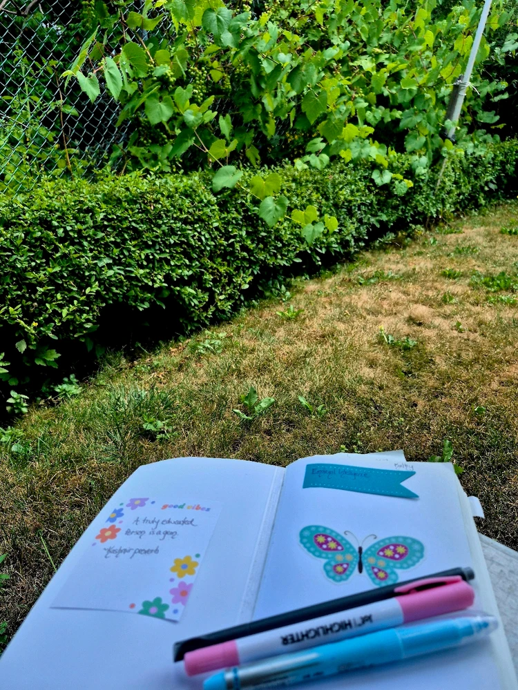 GIF uploaded by Aekaterini