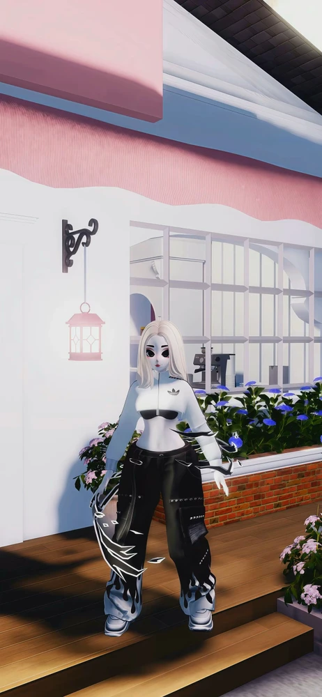 Image uploaded by pinkleerg