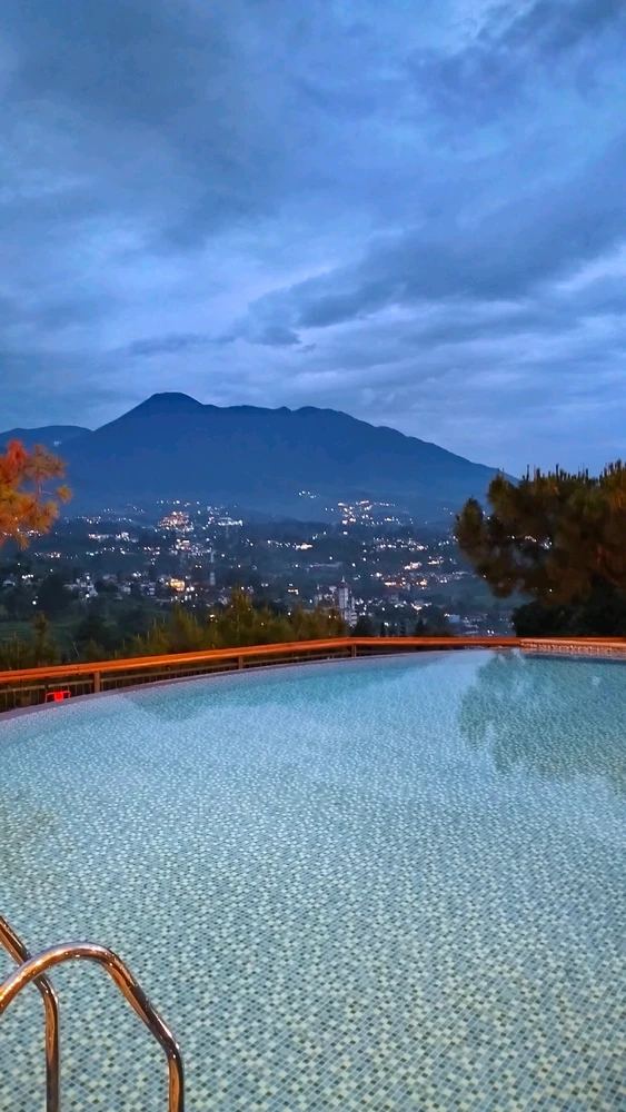 Gambar diunggah oleh ayaa