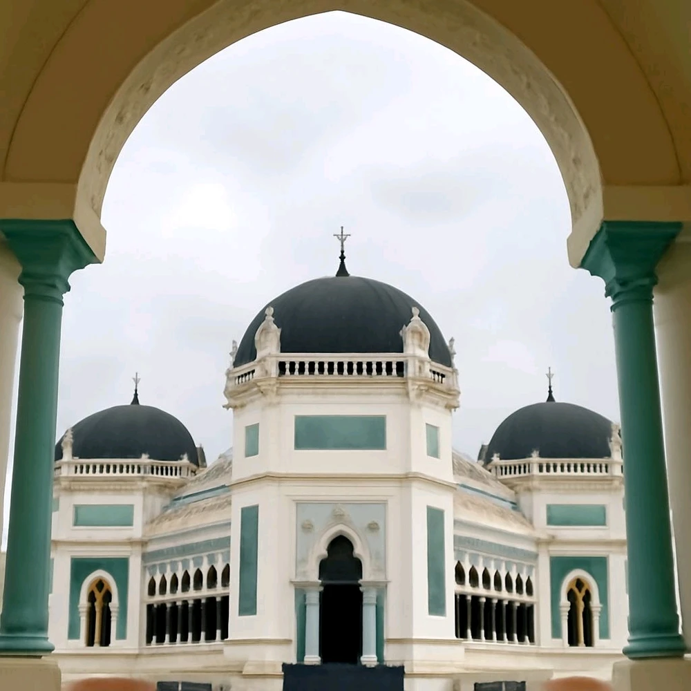 GIF uploaded by Anda