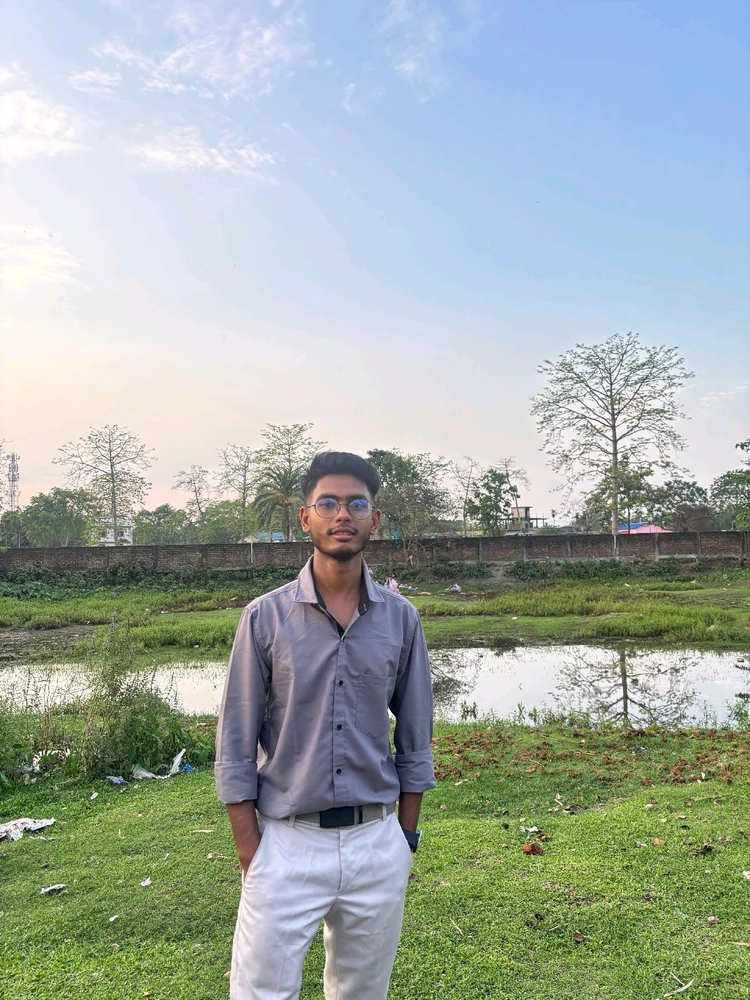 GIF uploaded by Xiao yan