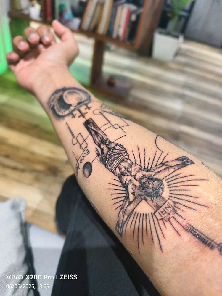 Gambar diunggah dening John Paul Bennett