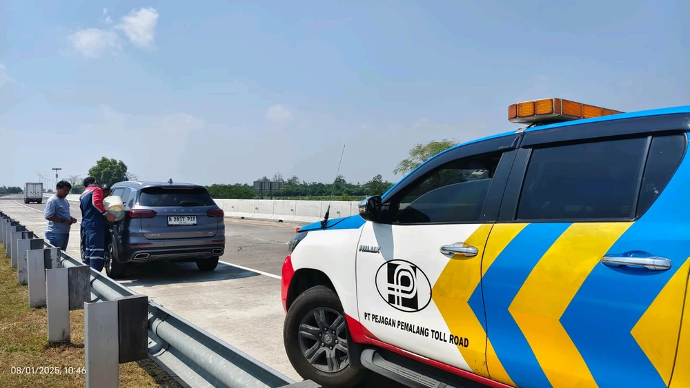 Gambar diunggah oleh B S