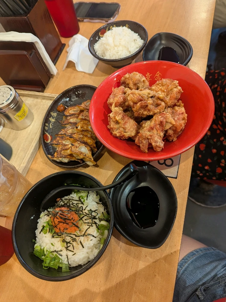 由𝓐𝓷𝓰𝓮𝓵𝓲𝓷𝓮 𖹭上传的图片